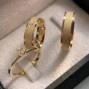 alianças em ouro 18k modelo luxo diamantado e solitário